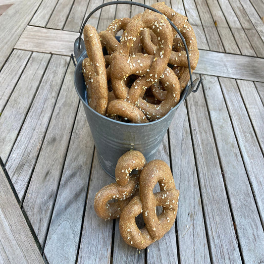 🐾 Organic Parmesan Pretzels Dog Treats
