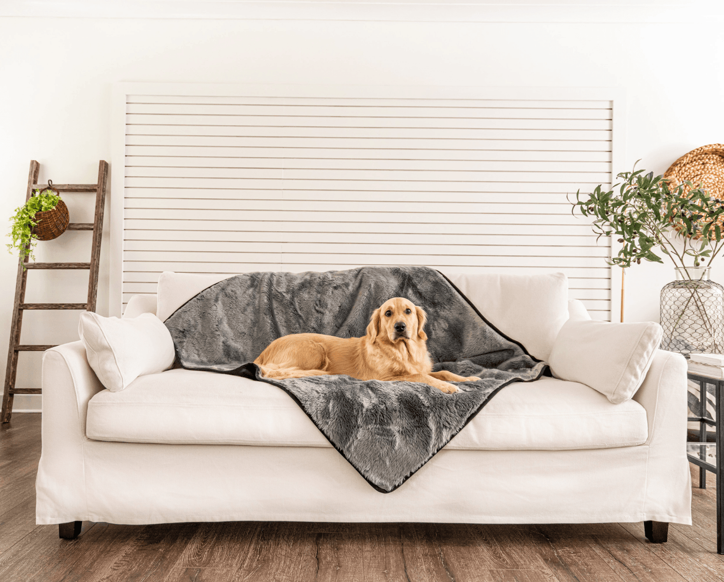 PupProtector™ Short Fur Waterproof Throw Blanket - Charcoal Grey