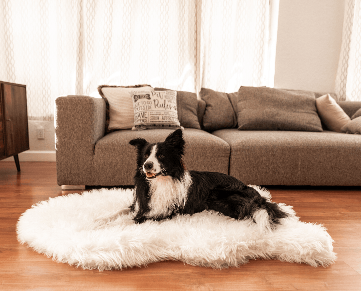 PupRug by Paw.com™ Faux Fur Orthopedic Dog Bed - Curve Polar White